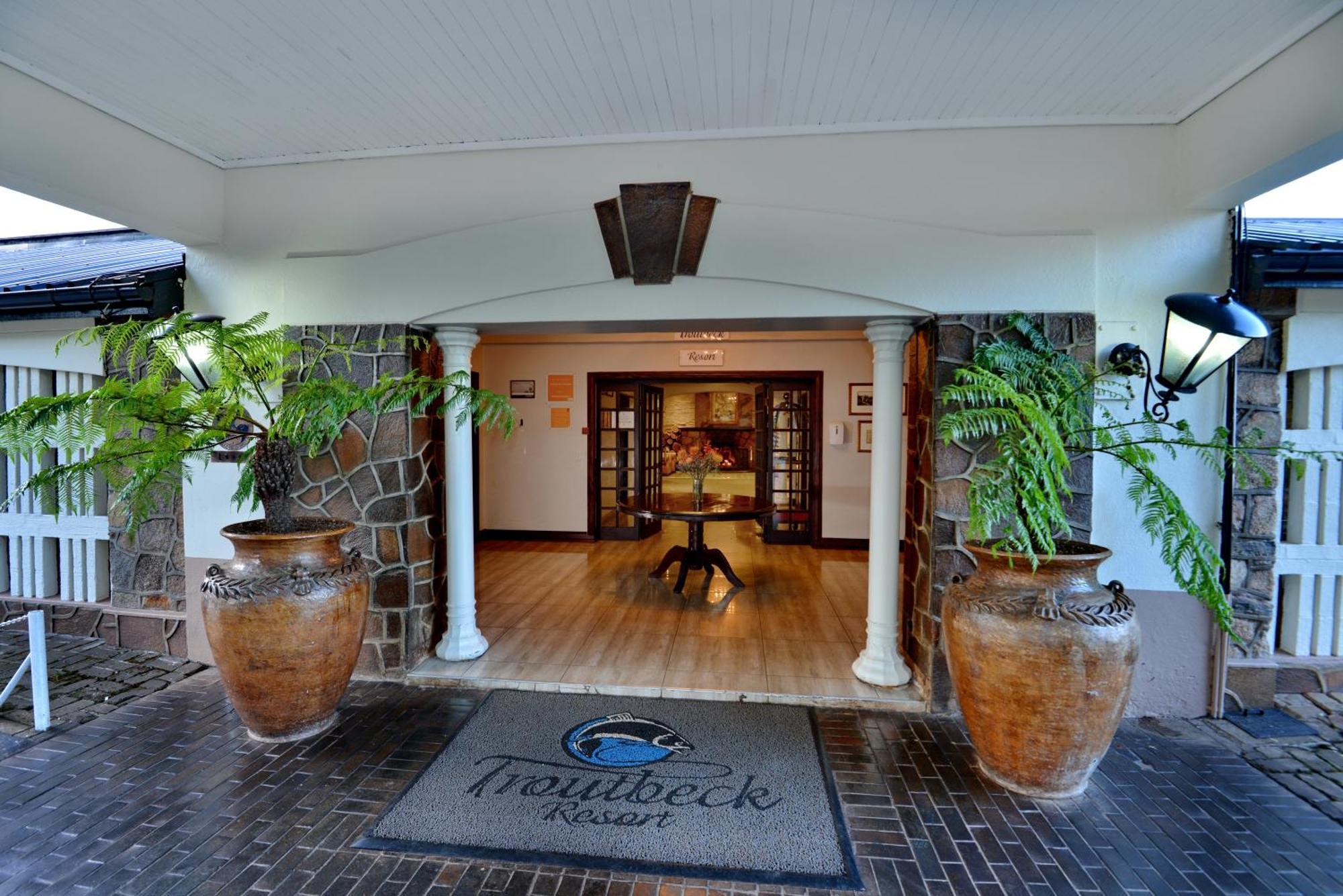 Troutbeck Resort Nyanga Εξωτερικό φωτογραφία